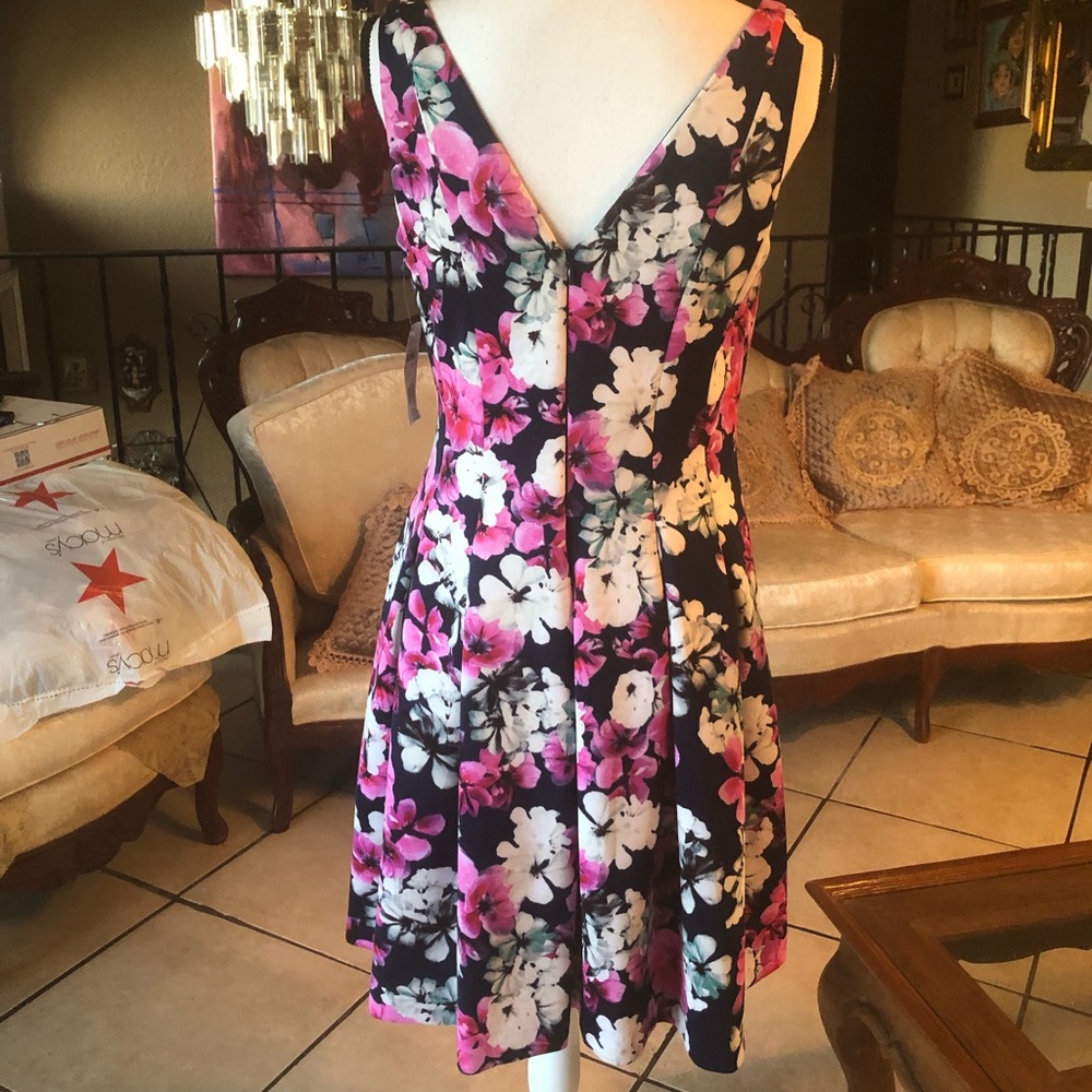 Ralph Lauren stunning floral dress 👗